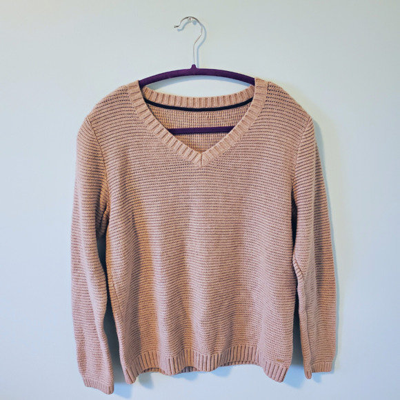 COZY Beige Hilfiger Sweater - Picture 1 of 2